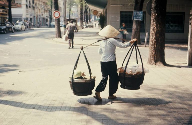 Tiếng rao hàng rong ngày ấy của Sài Gòn chỉ còn là kỉ niệm?
