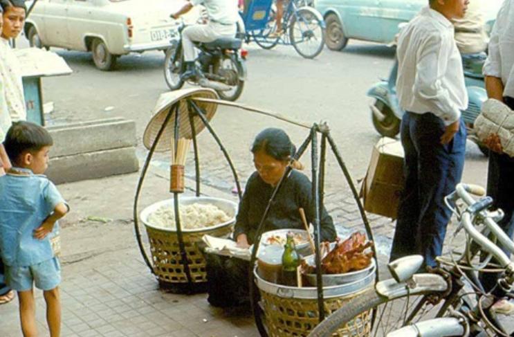 Tiếng rao hàng rong ngày ấy của Sài Gòn chỉ còn là kỉ niệm?
