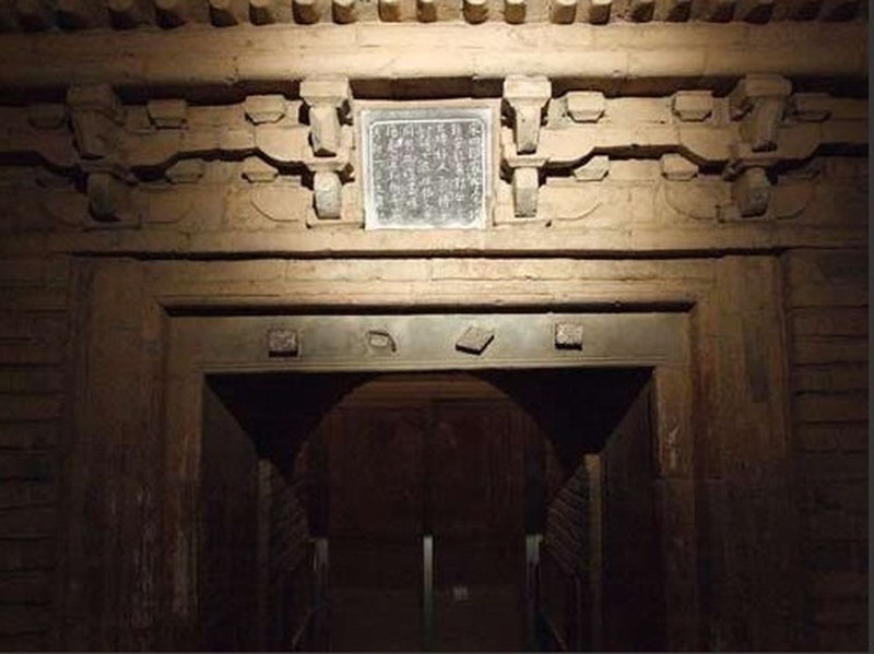 Phát hiện một ngôi mộ cổ của công chúa thời Đường và sự thật đáng sợ phía trong ngôi mộ