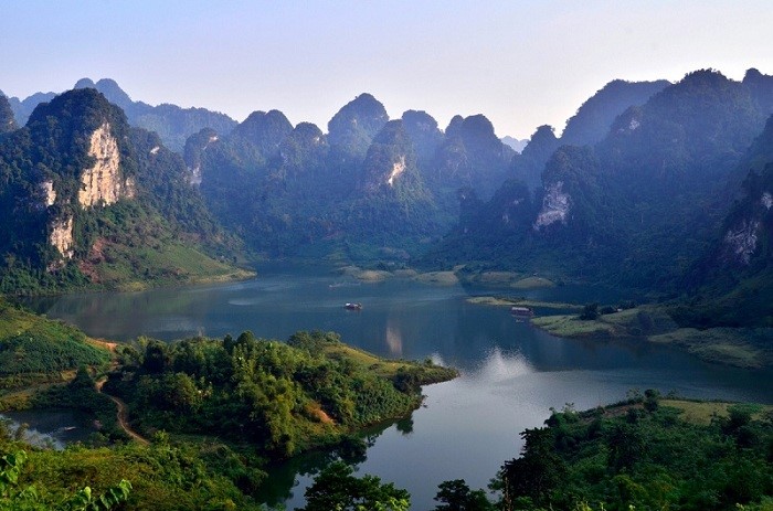 Trải nghiệm du lịch lòng hồ thủy điện Na Hang tỉnh Tuyên Quang