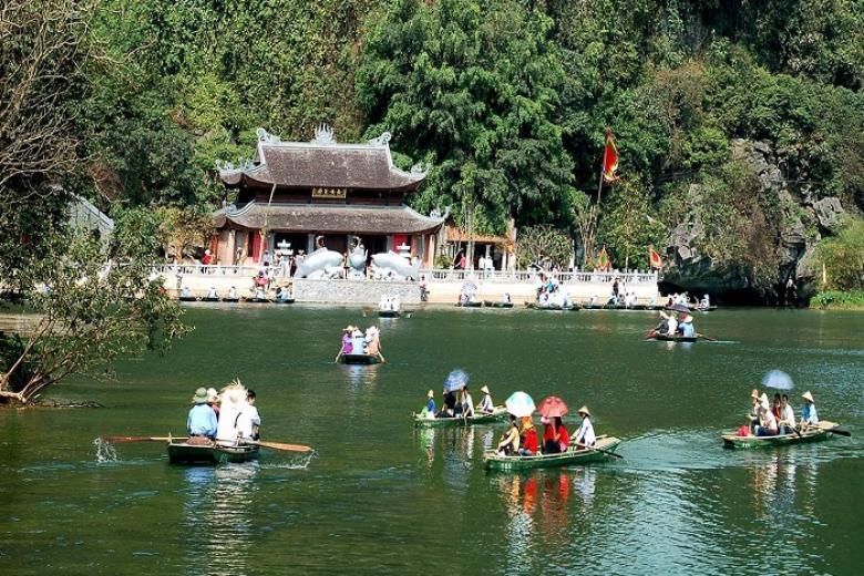Chùa Hương - Chùa nổi tiếng ở Việt Nam