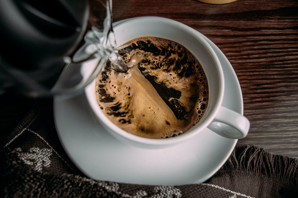 Nhận được nhiều caffeine hơn từ cà phê nhỏ giọt so với cà phê espresso