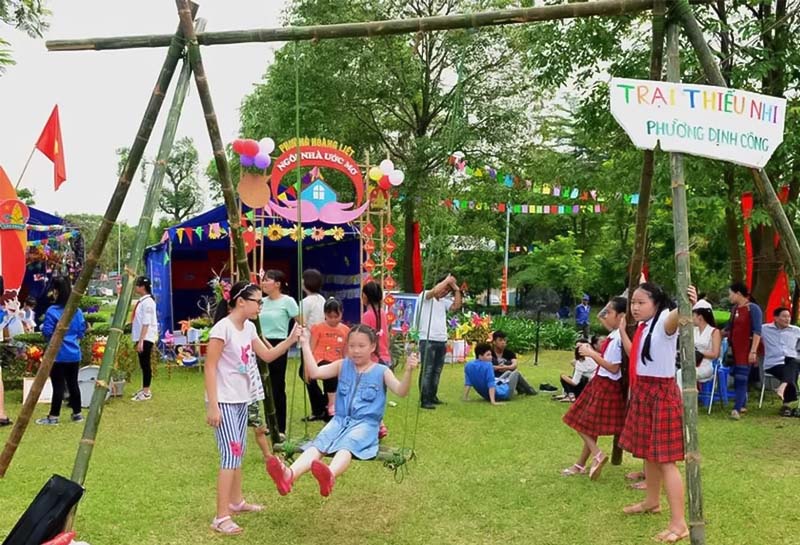 khu vui chơi trẻ em tại công viên Yên Sở