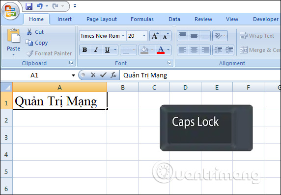 Dùng phím Caps Lock