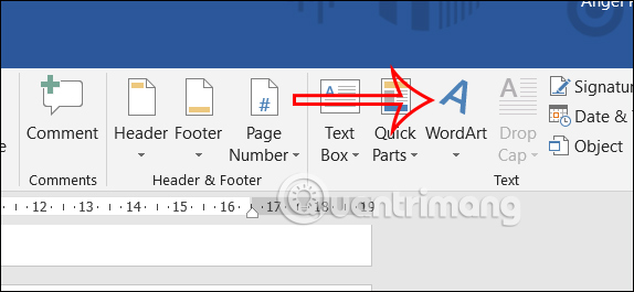 Chọn WordArt trong Word
